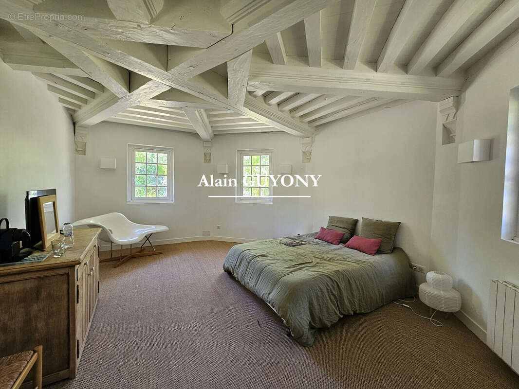 Maison à PONT-L'EVEQUE