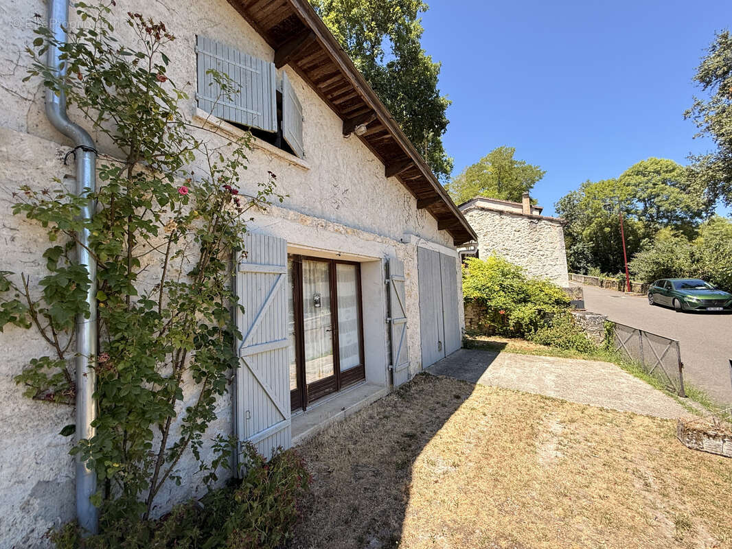 Maison de village en pierre avec vue panoramique sur la vallée - photo 14