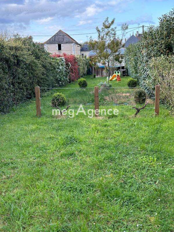 Maison à VOUNEUIL-SUR-VIENNE