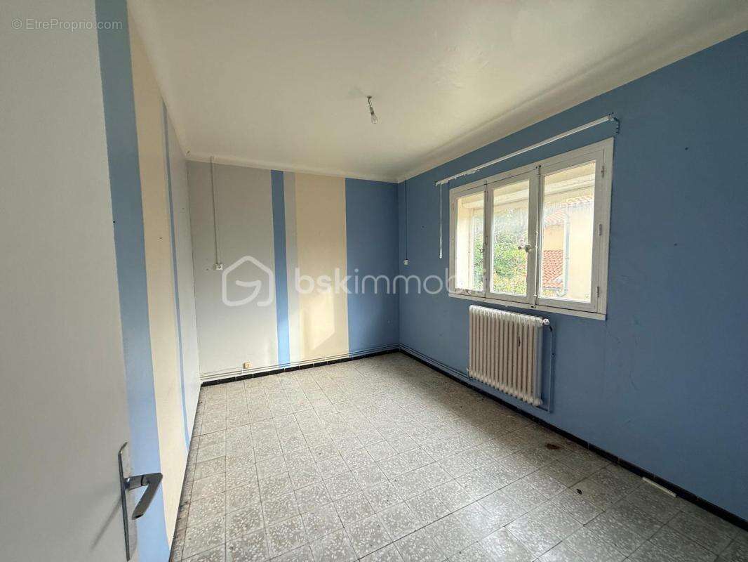 Appartement T3 avec terrasse et vue mer – Quartier de la Corniche à Sète - photo 6