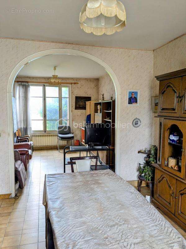 Maison à CORBEIL-ESSONNES