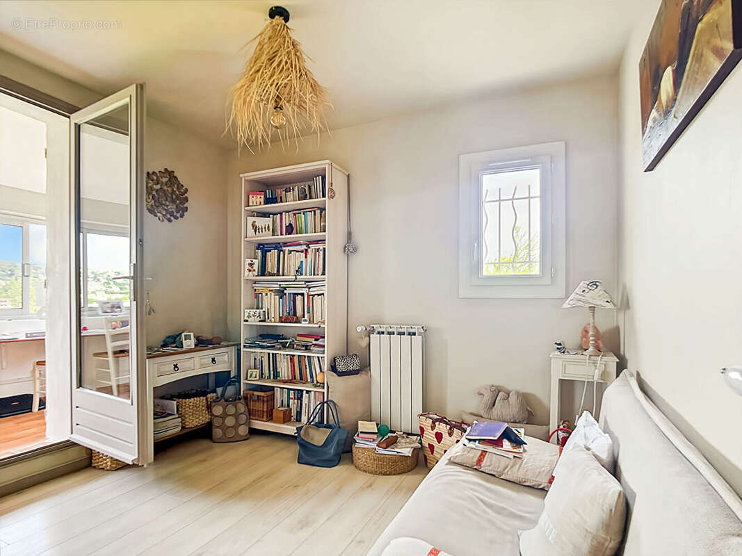 Maison à MARSEILLE-11E