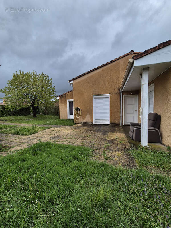 Maison à PONT-DE-VEYLE
