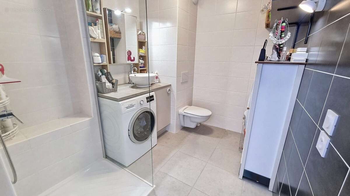 Appartement 42 m² à Nimes  - photo 6