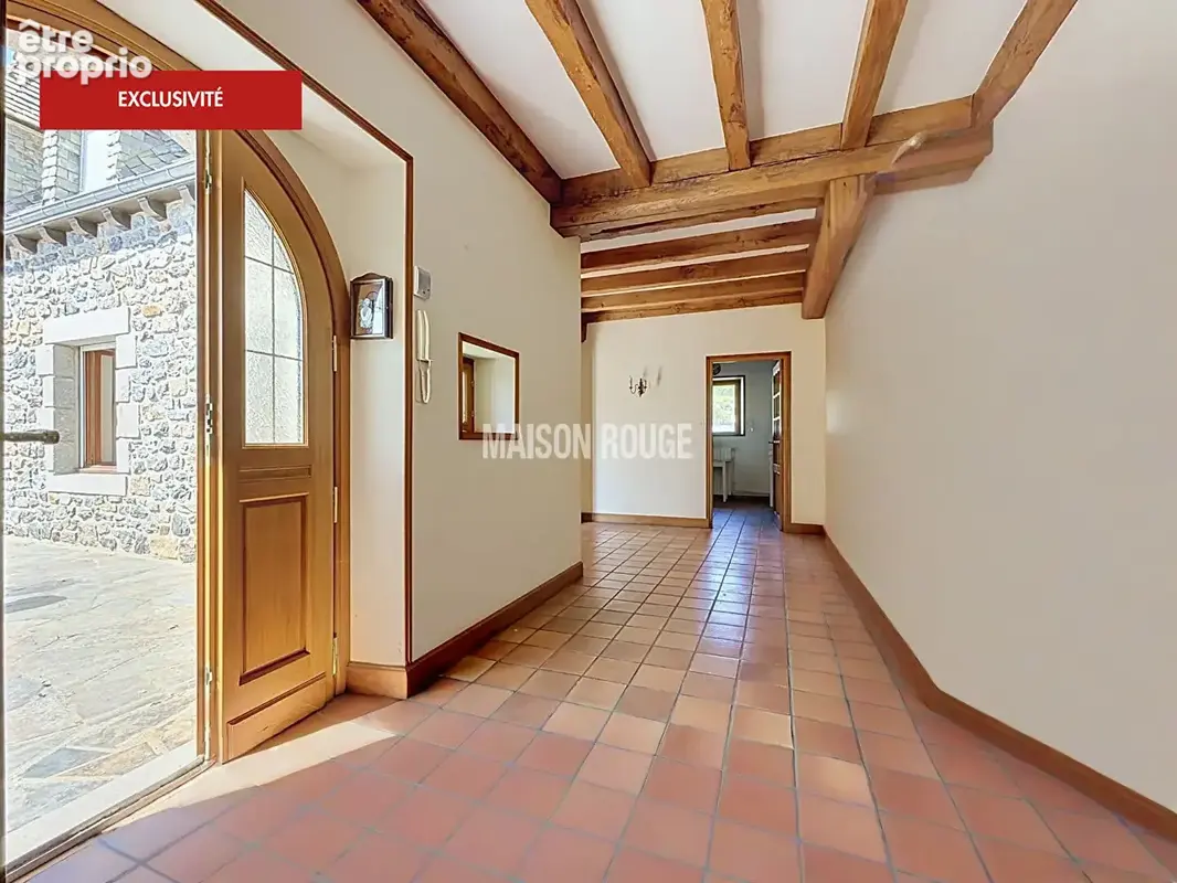 PLEDRAN - Longère en pierre de caractère sur près de 4 000 m² de terrain constructible - photo 5