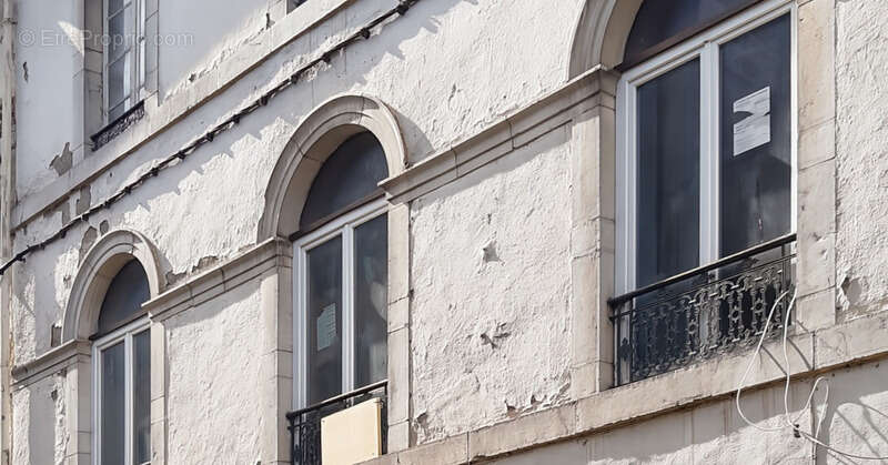 Appartement à EAUX-BONNES