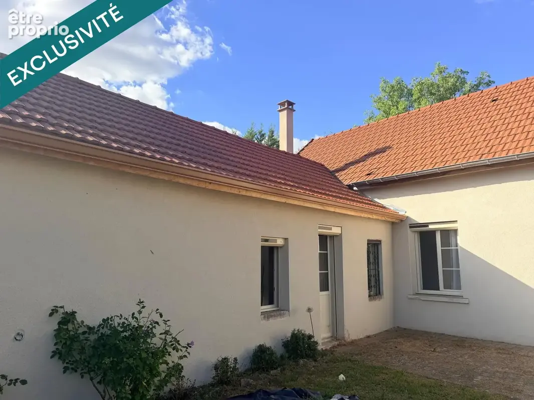 Photo 1 - Maison à ESPINASSE-VOZELLE