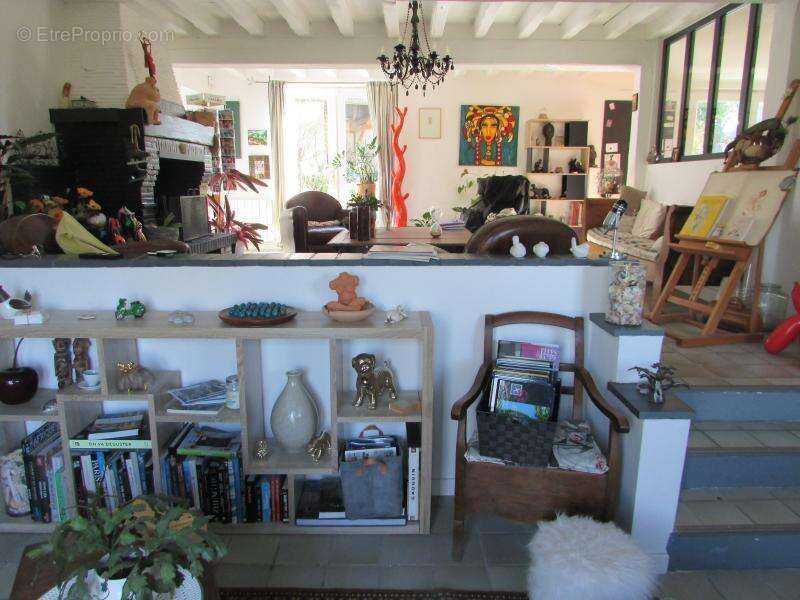 Maison à DAMPIERRE-SUR-AVRE