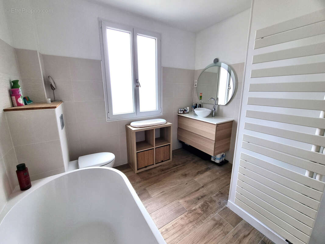 Maison à LIVRY-SUR-SEINE