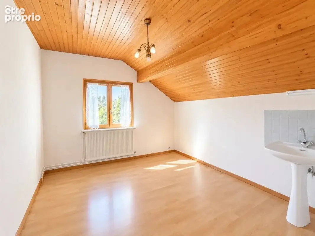 Maison familiale sur sous sol complet - 8 pièces – 189 m² - photo 8