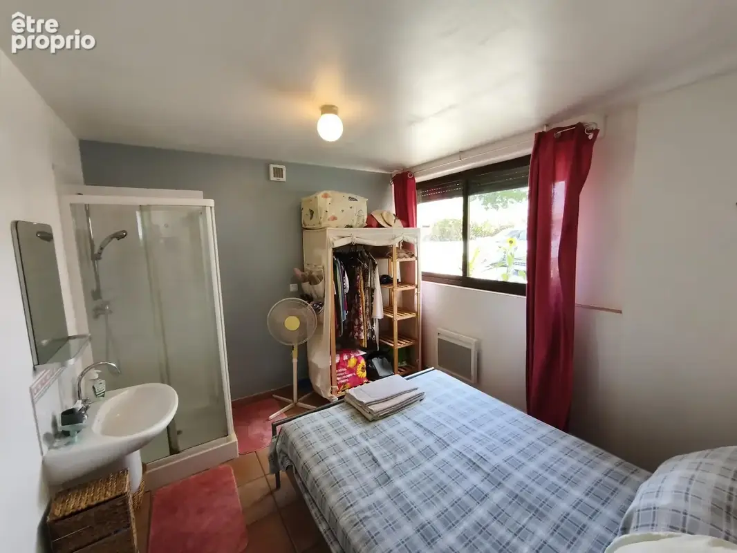 Maison T5 de 152 m2 avec piscine et vue dégagée - photo 11