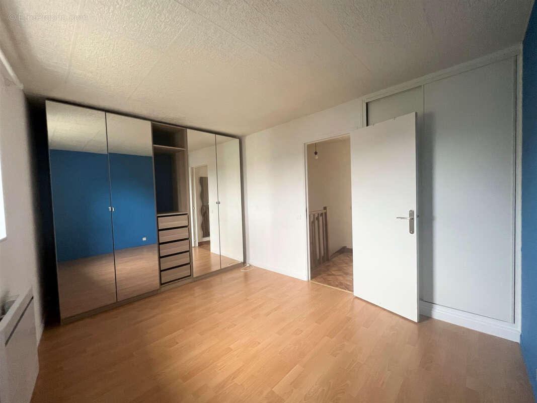 Appartement à BOUAFLE