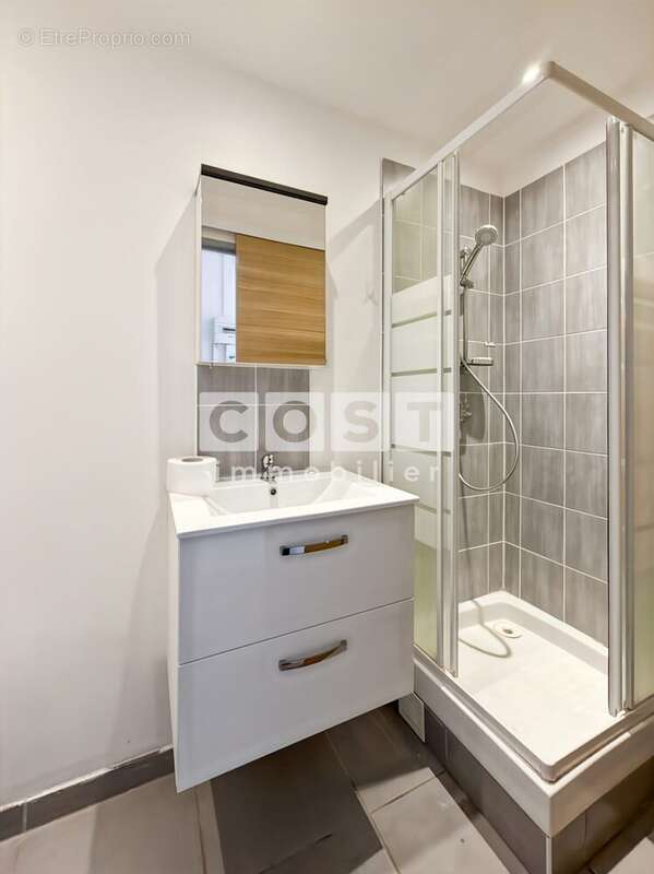 Appartement à GENNEVILLIERS
