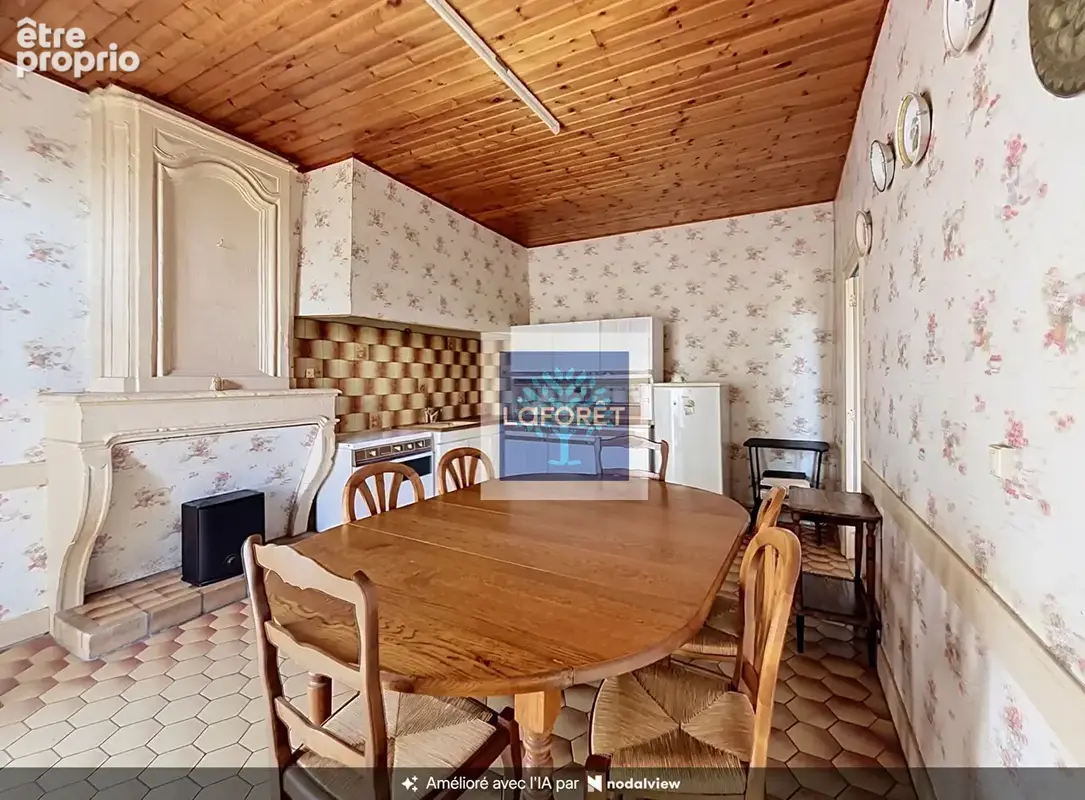 Charmante Maison en pierre avec garages et dépendances - photo 2