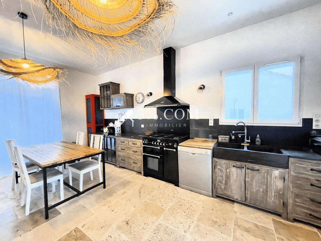 Maison à SAINT-GEORGES-DE-DIDONNE