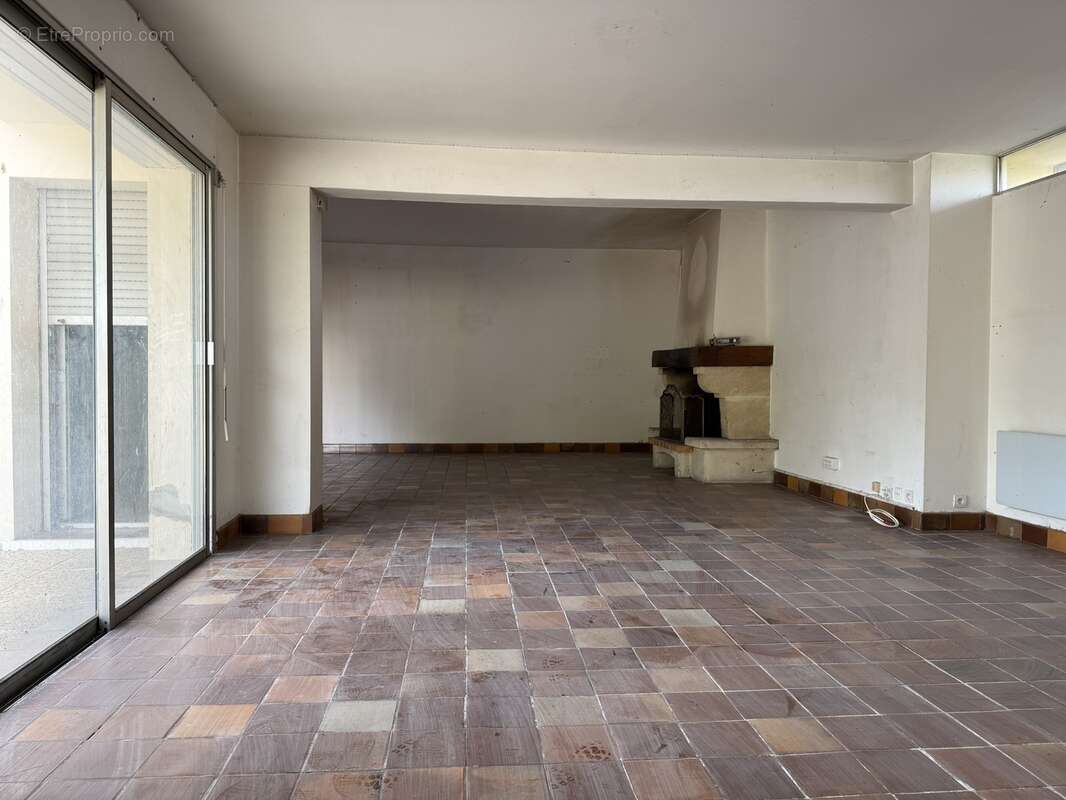Appt 111 m2 hab. + terrasse de 87 m2 + garage à FLOIRAC CENTRE - photo 10
