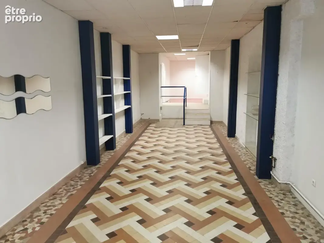 Maison de 251 m2 à rénover avec local commercial - photo 4