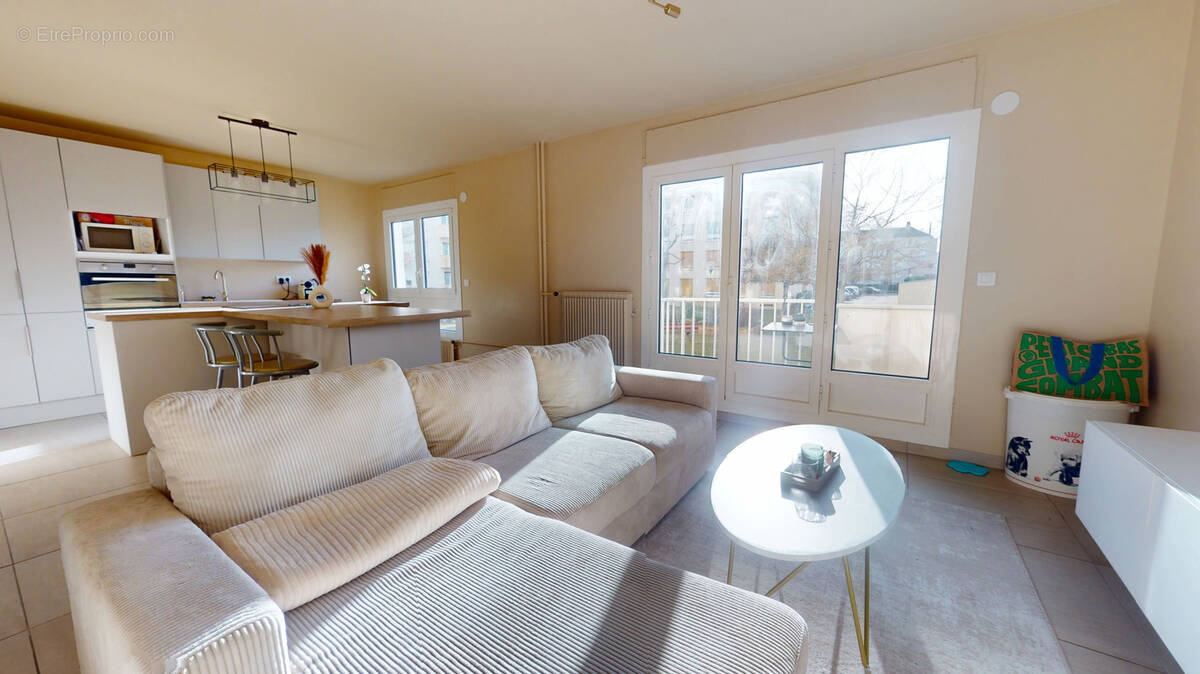 Appartement à HOUILLES