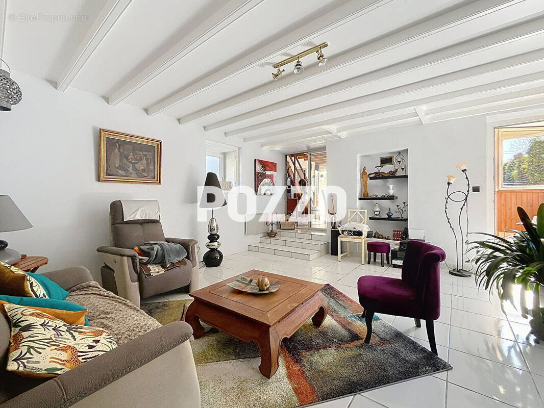 Maison à DONVILLE-LES-BAINS