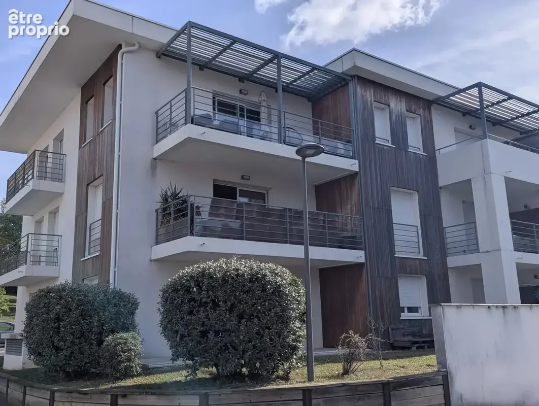 Appartement T3 avec terrasse, cellier et stationnements sous - photo 9