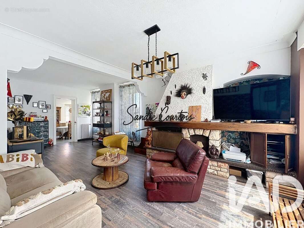 Maison 170 m² à Outreau  - photo 2