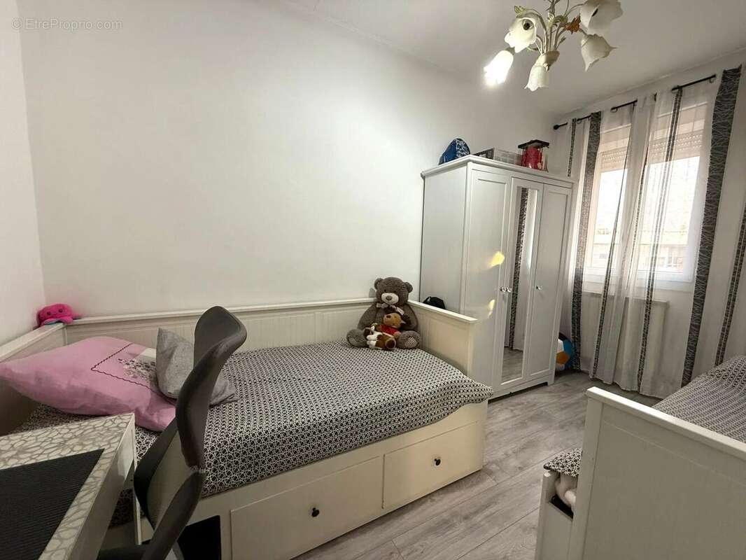 Appartement à MARSEILLE-12E