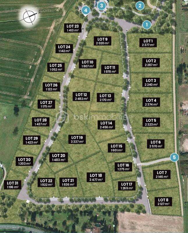 Terrain à DREMIL-LAFAGE