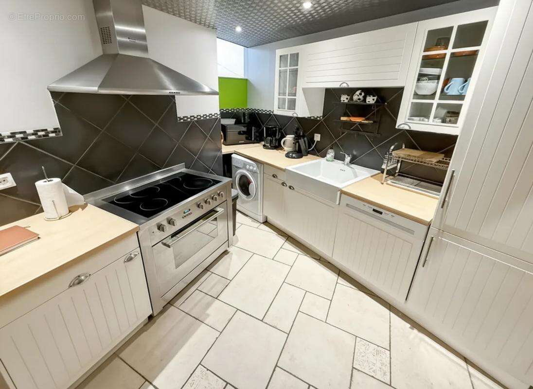 Appartement à AX-LES-THERMES