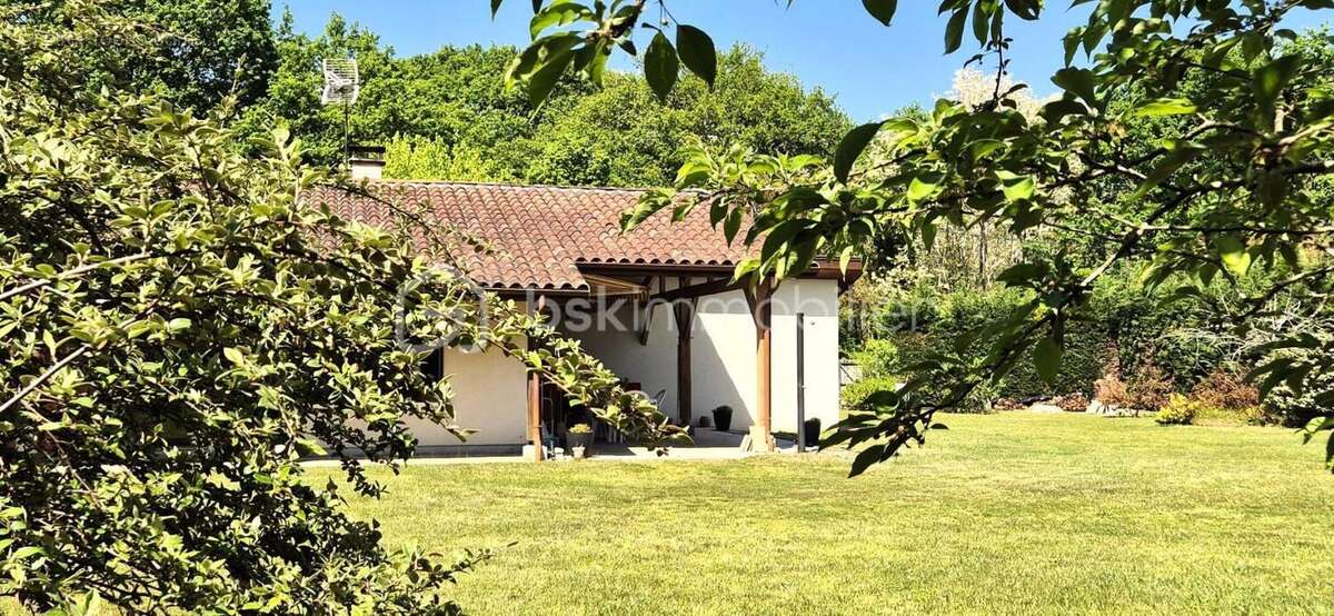 Maison à SAINT-GEOURS-DE-MAREMNE
