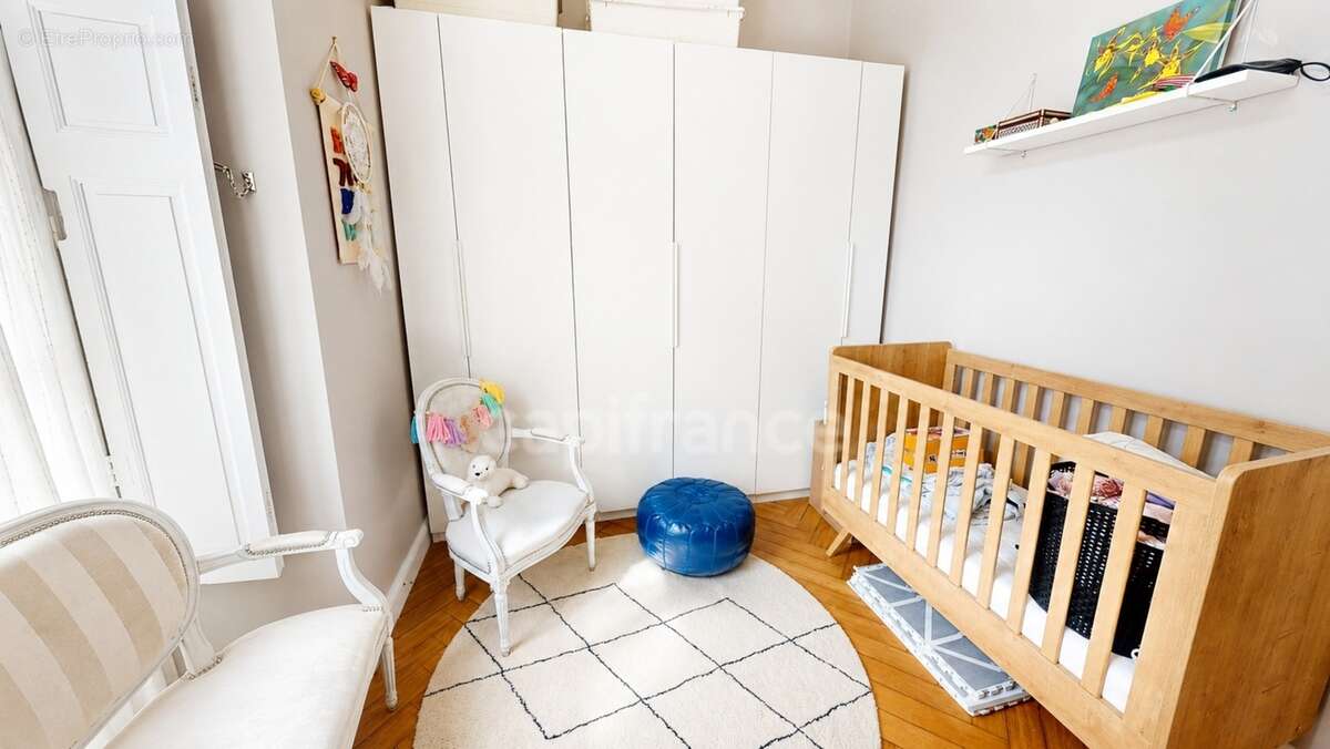 Appartement de caractère en centre-ville - photo 13