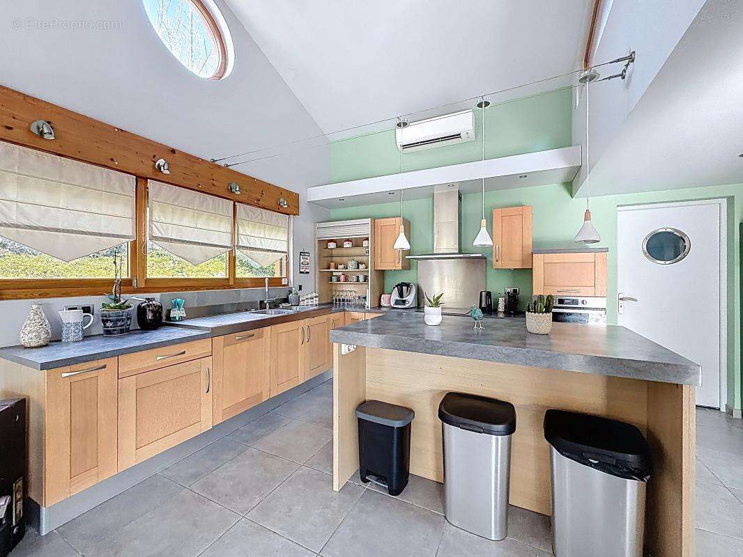 Maison à CHAZAY-D'AZERGUES