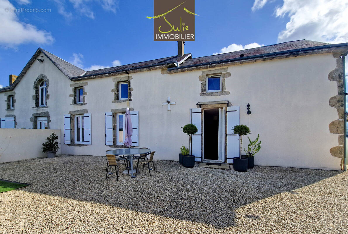 Maison à BRESSUIRE