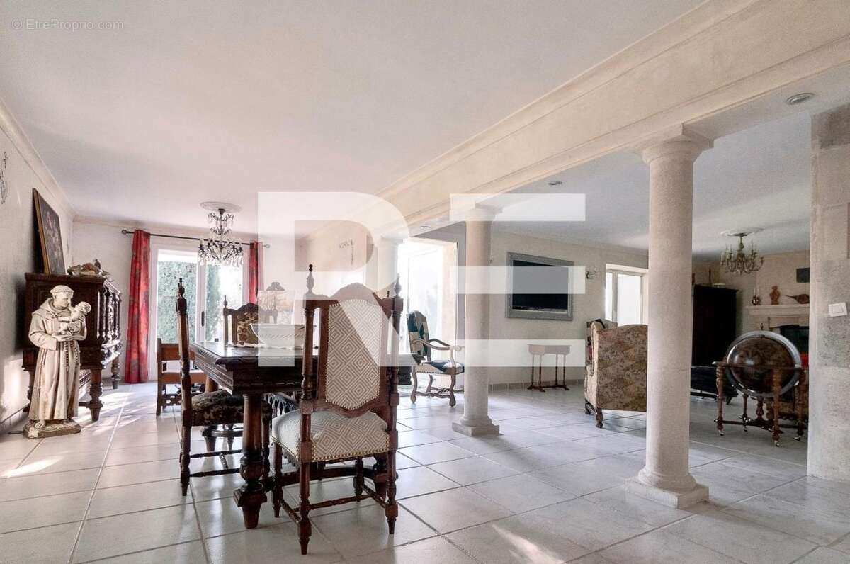 Maison à AIGUES-VIVES