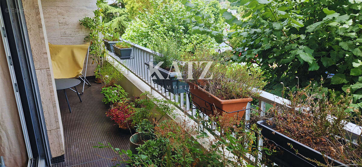 Appartement à GARCHES