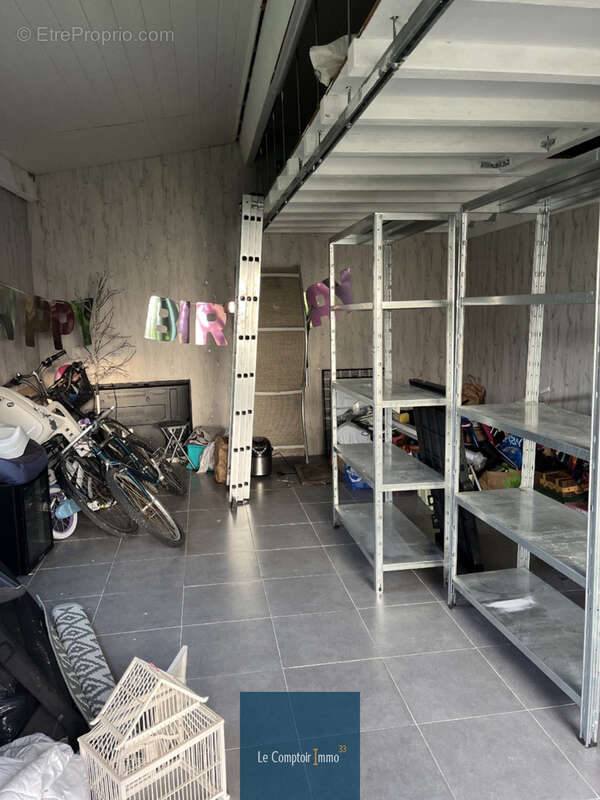 Maison à AMBARES-ET-LAGRAVE