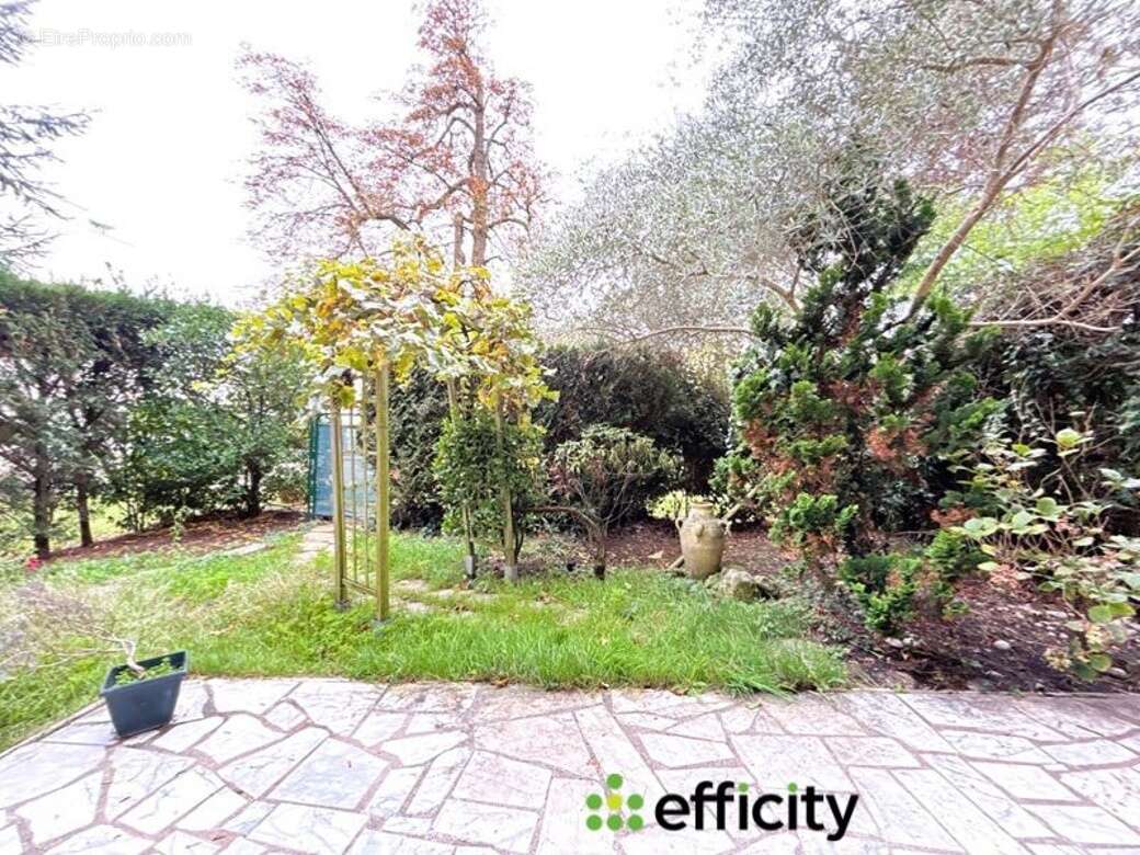 Appartement à SAINT-GRATIEN