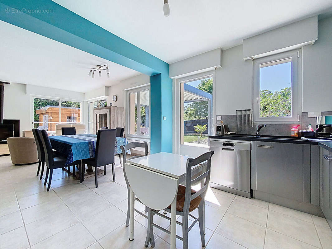 Vente maison arzal - proche du port - photo 7