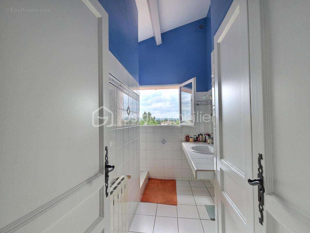 Maison à CLARENSAC