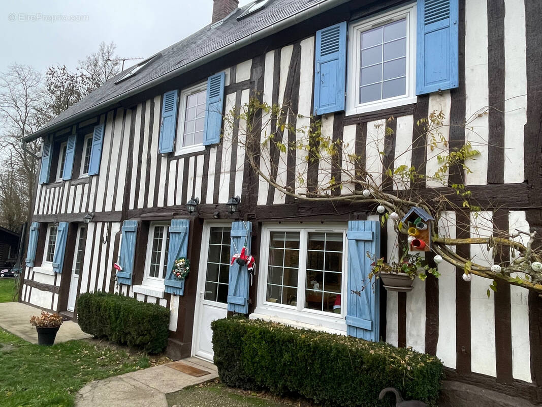 Maison à CHAMPIGNOLLES