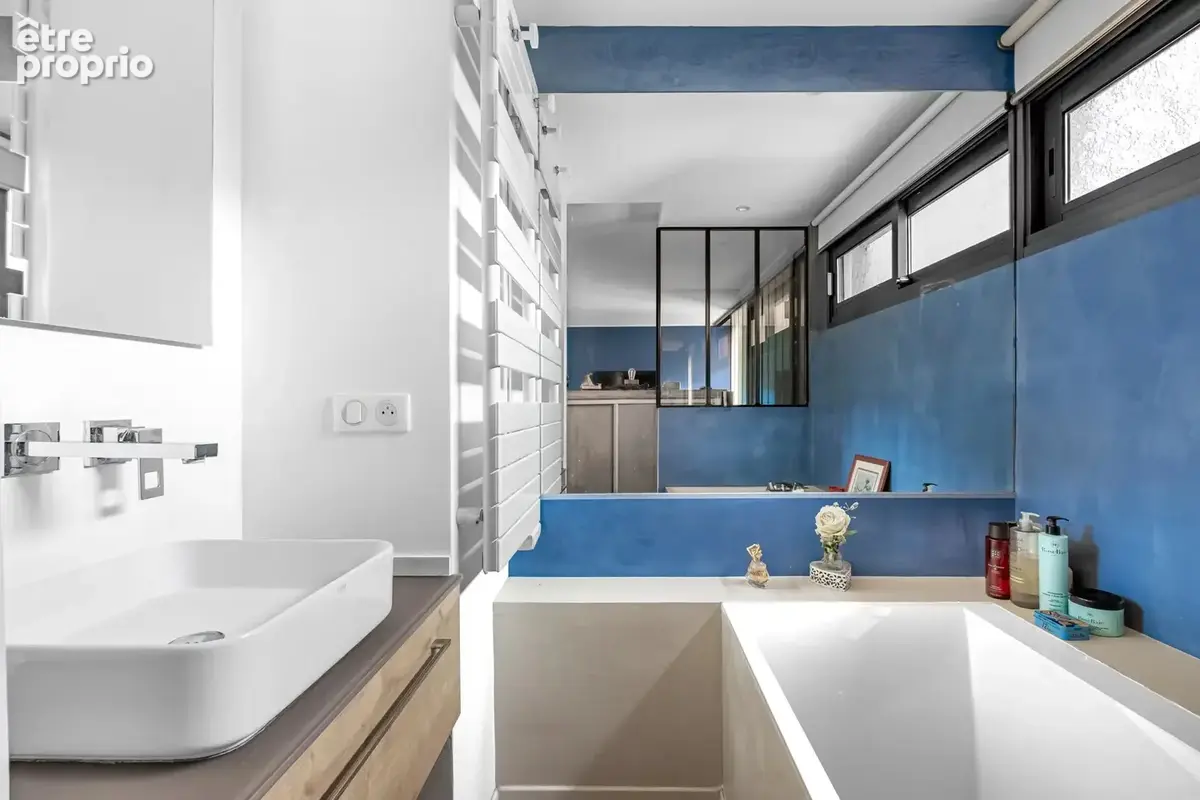 Antibes – port vauban – 3/4 pièces de 90 m² avec terrasse, garage et cave - photo 10