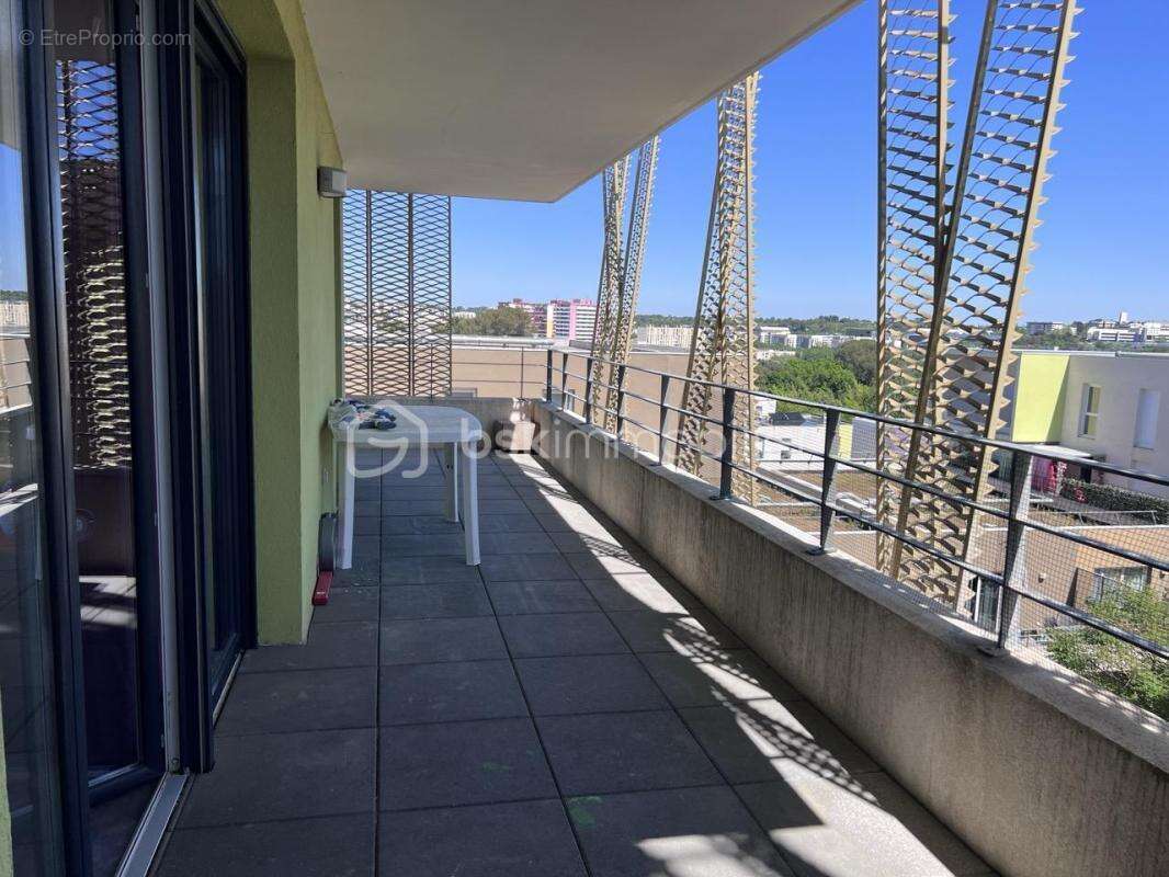 Appartement à JUVIGNAC