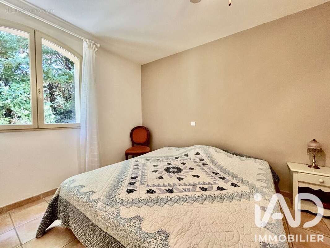Maison 252 m² à Bouc-Bel-Air  - photo 9