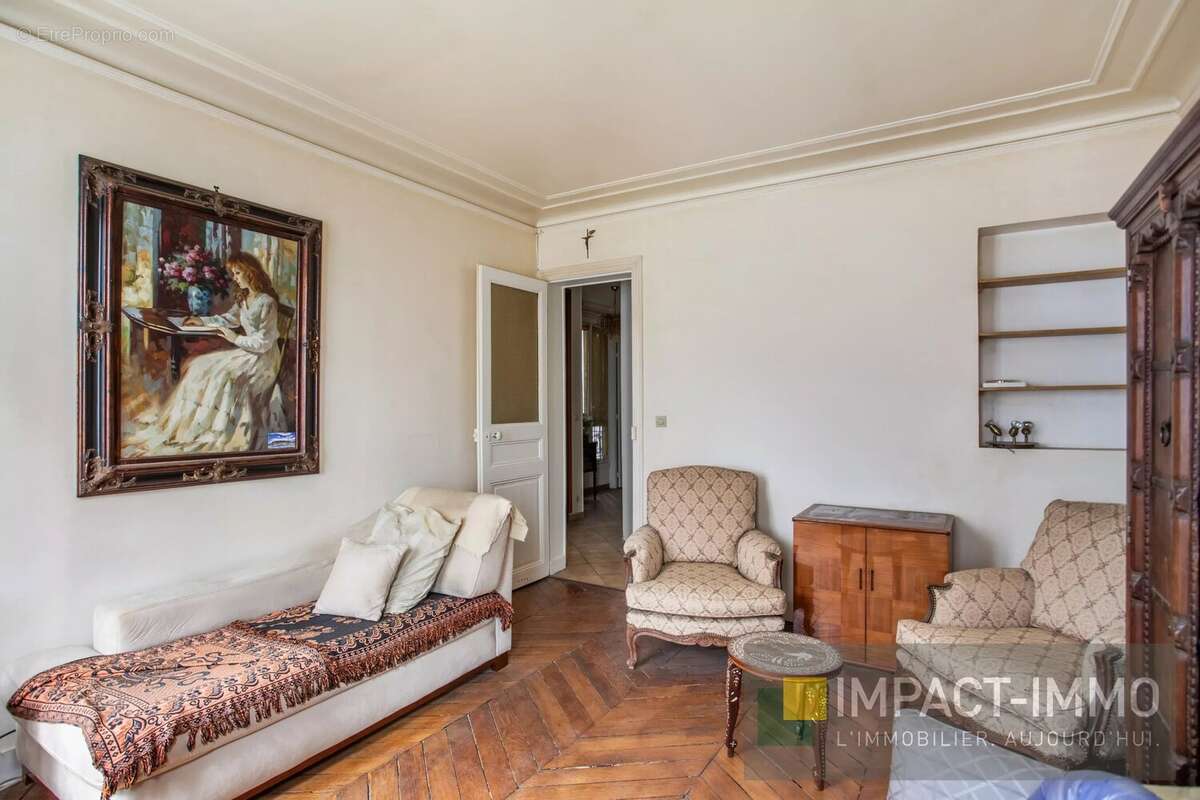 Appartement à PARIS-17E