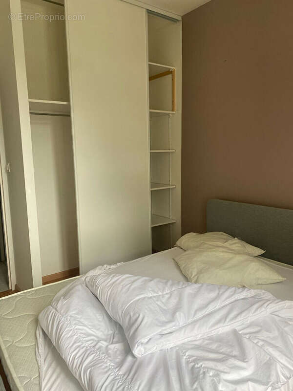 BREST Appartement T1 bis meublé de 28 m2 avec ascenseur  et place de parking pour investisseur - photo 6