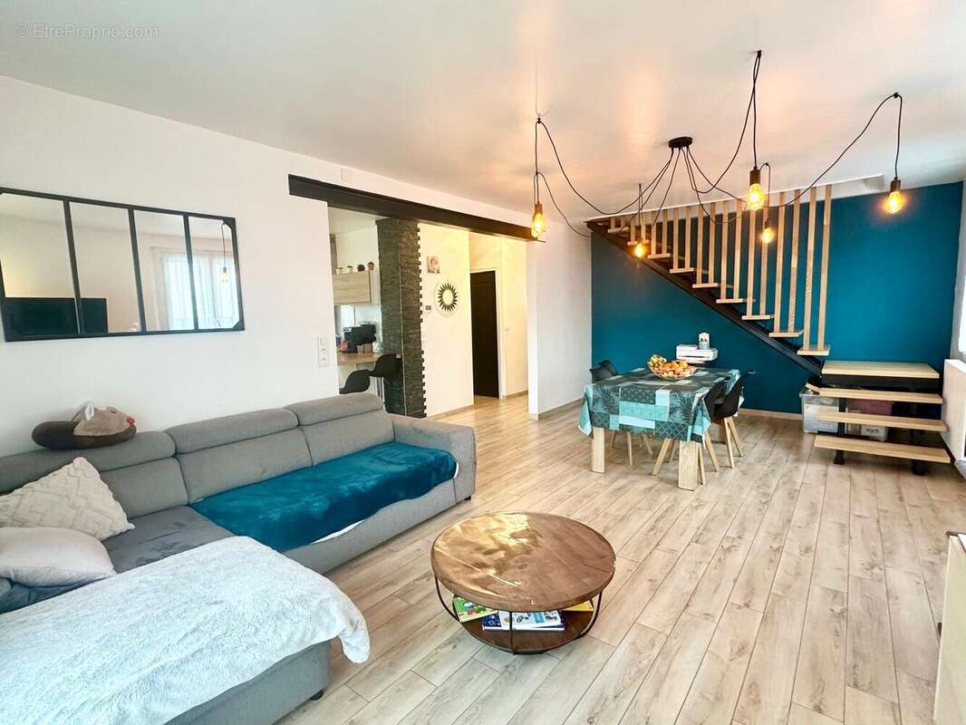 Maison à LE CHATELET-EN-BRIE