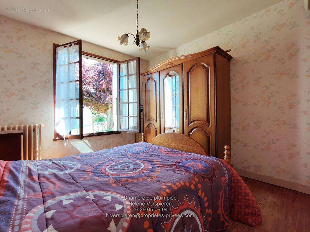 Maison Cales 6 pièce(s) 4 chambres133 m2 Garage/dépendances et terrain constructible - photo 6