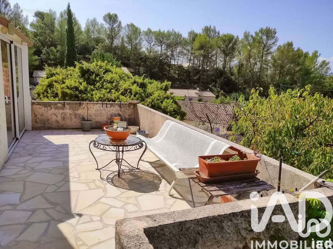 Photo 2 - Maison à SAINT-MAXIMIN-LA-SAINTE-BAUME