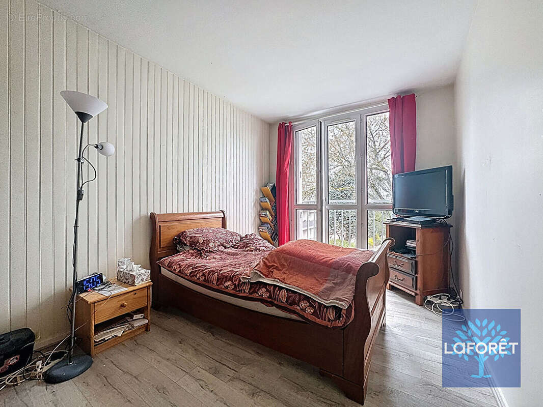 Appartement à CHILLY-MAZARIN