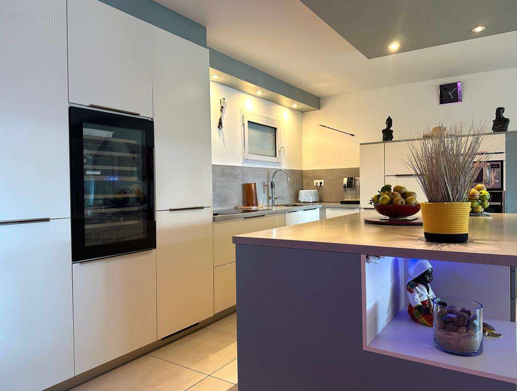 magnifique appartement T3 avec vue imprenable sur la baie, À Vendre - photo 4