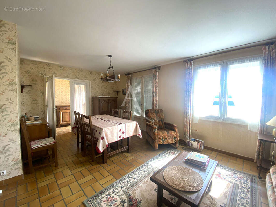 Maison à FAY-AUX-LOGES